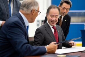 Memorandum of Cooperation Between Japan and Washington State at Toray CMA 2